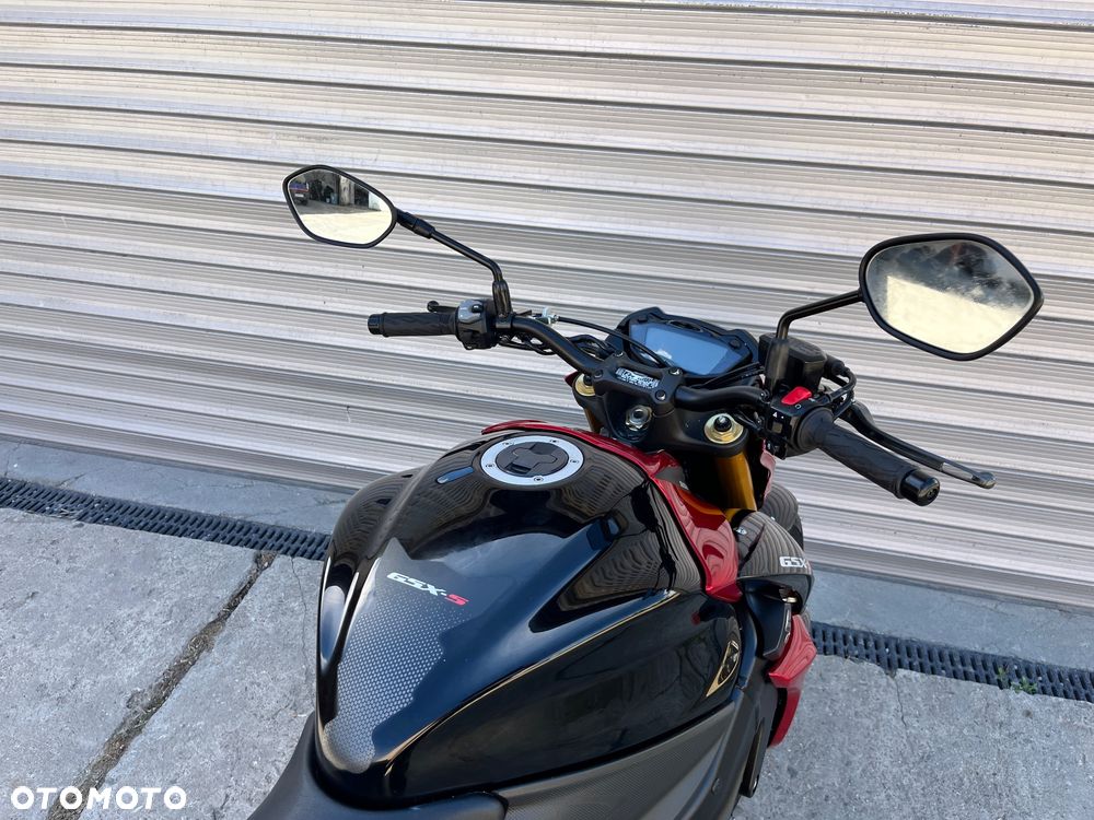 Suzuki GSX 1000 - 30