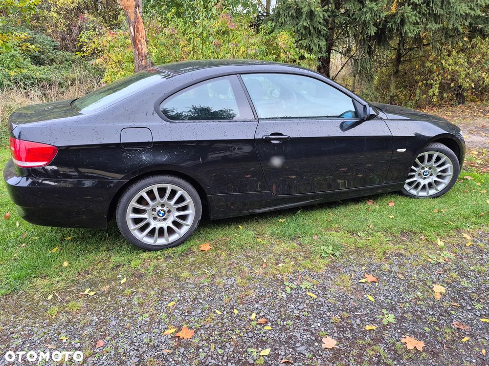 BMW Seria 3 320i - 3
