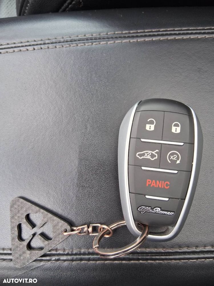 Alfa Romeo Stelvio - 15