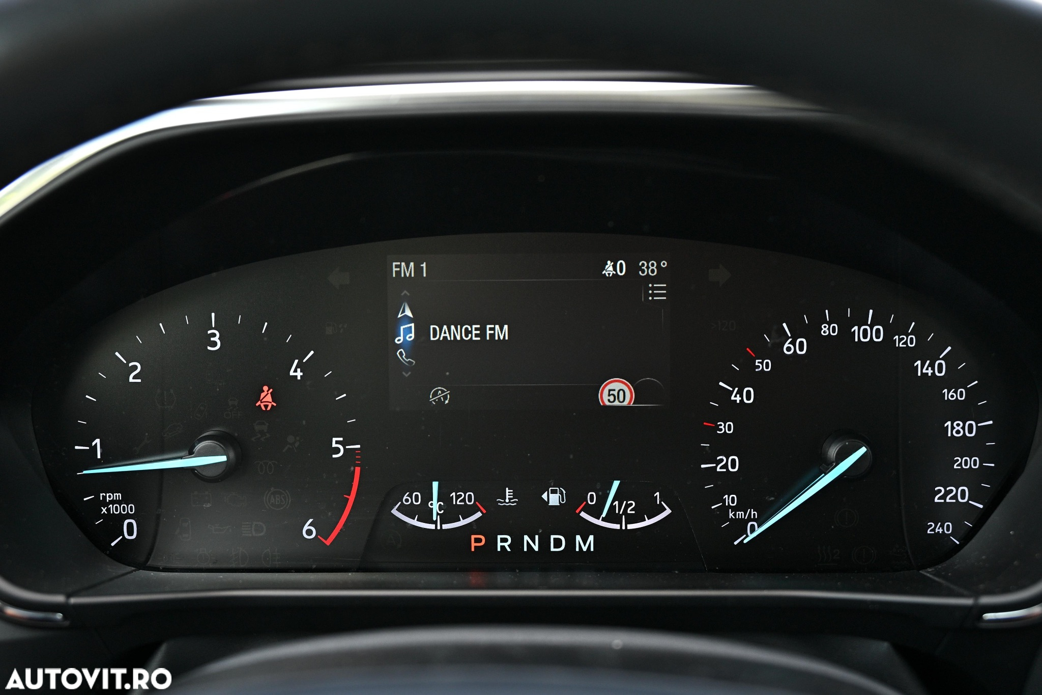Ford Focus Turnier 1.5 EcoBlue Start-Stopp-System Aut. TITANIUM - 35