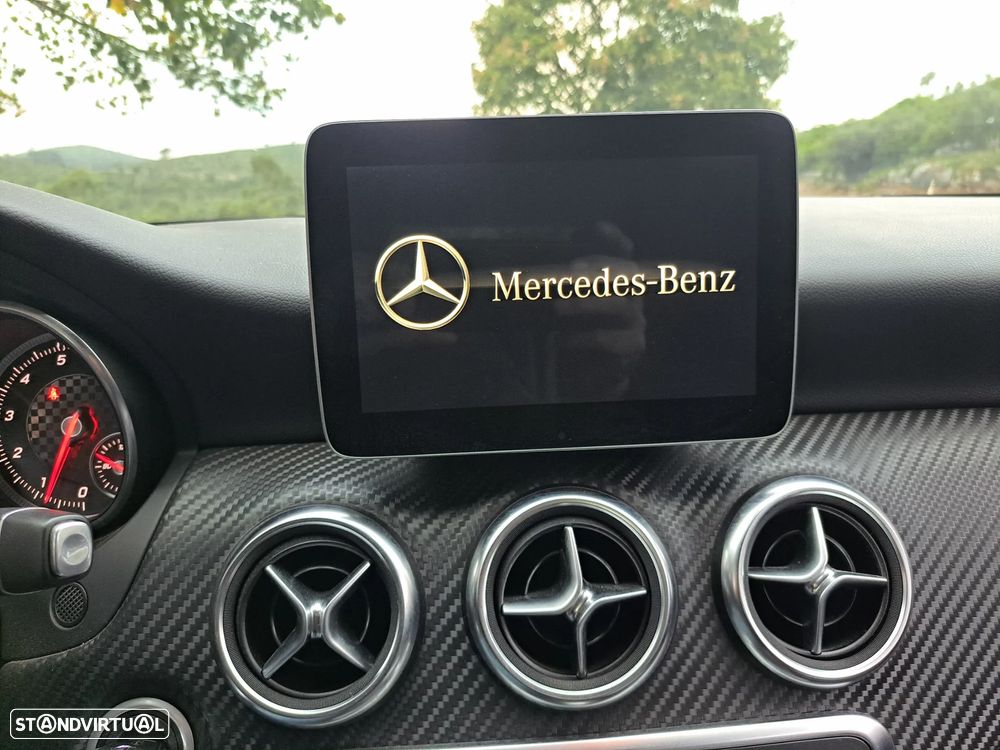Mercedes-Benz A 200 (BlueEFFICIENCY) 7G-DCT AMG Sport - 21