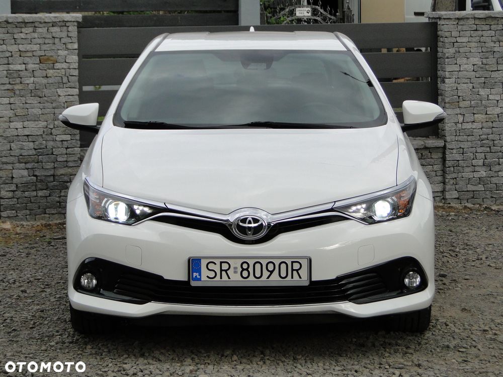 Toyota Auris 1.6 Premium - 3
