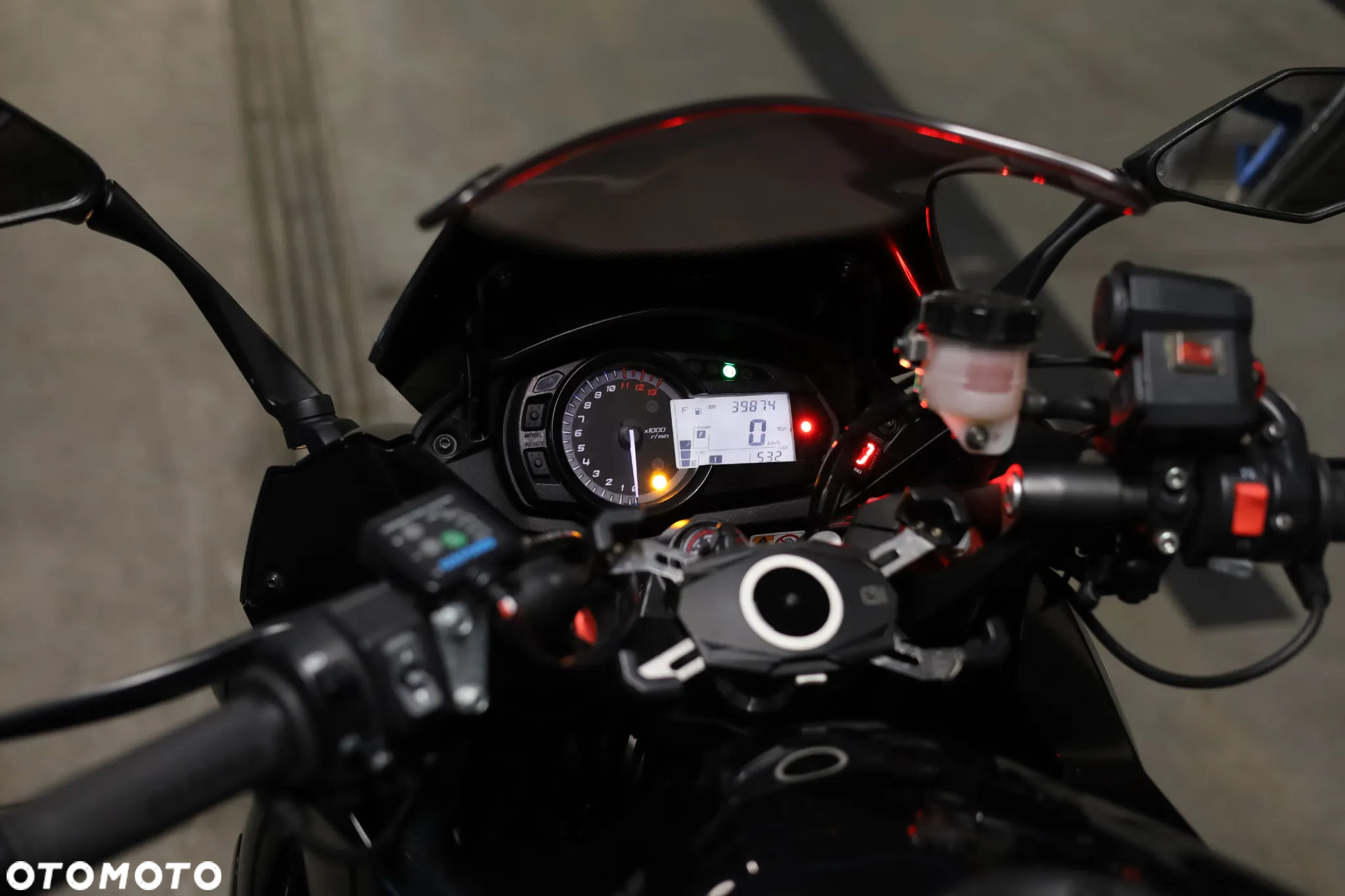 Kawasaki Ninja 1000 SX - 7
