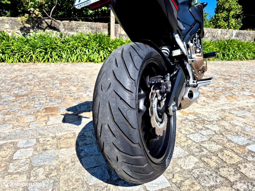 Honda CB 650F - 13