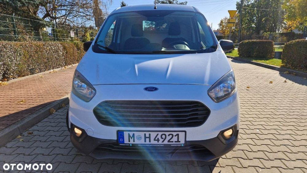 Ford Transit Courier - 3