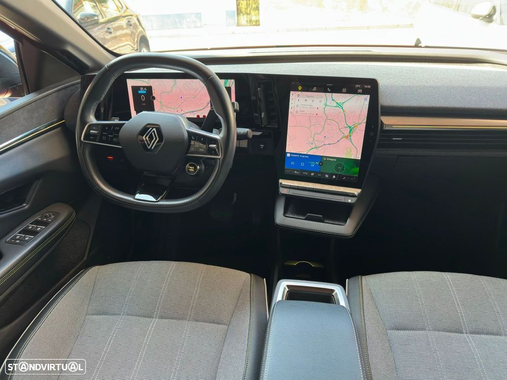 Renault Mégane E-Tech — fotografia 8