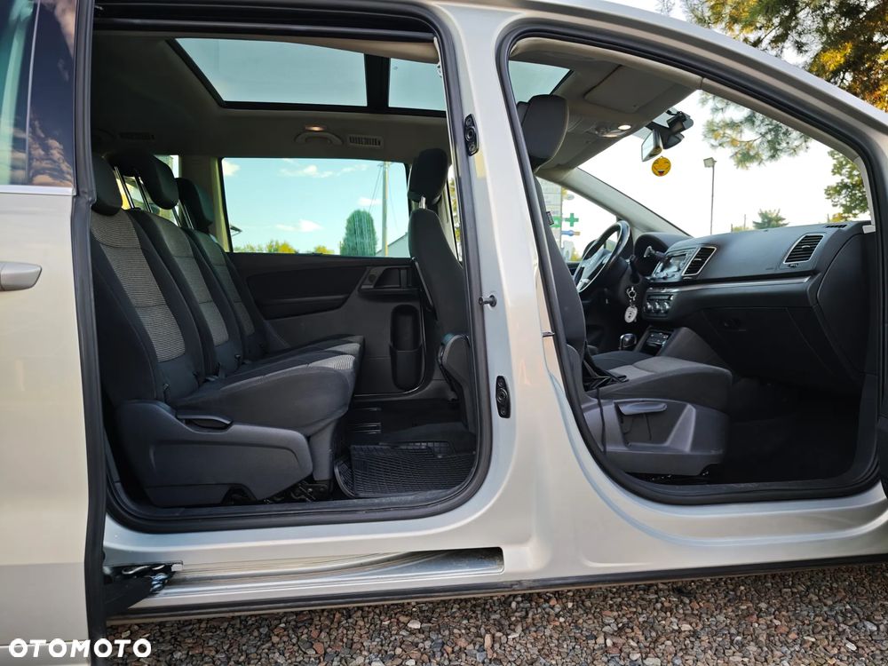 Volkswagen Sharan 2.0 TDI Comfortline DSG - 12