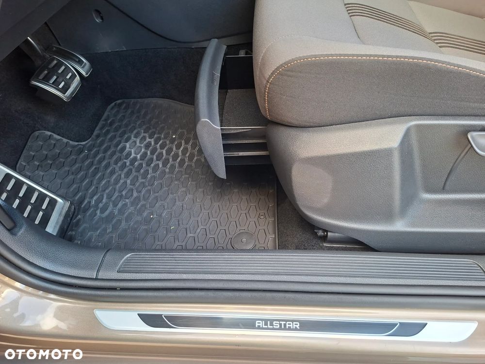 Volkswagen Golf Sportsvan 1.4 TSI BlueMotion Technology DSG Allstar - 15