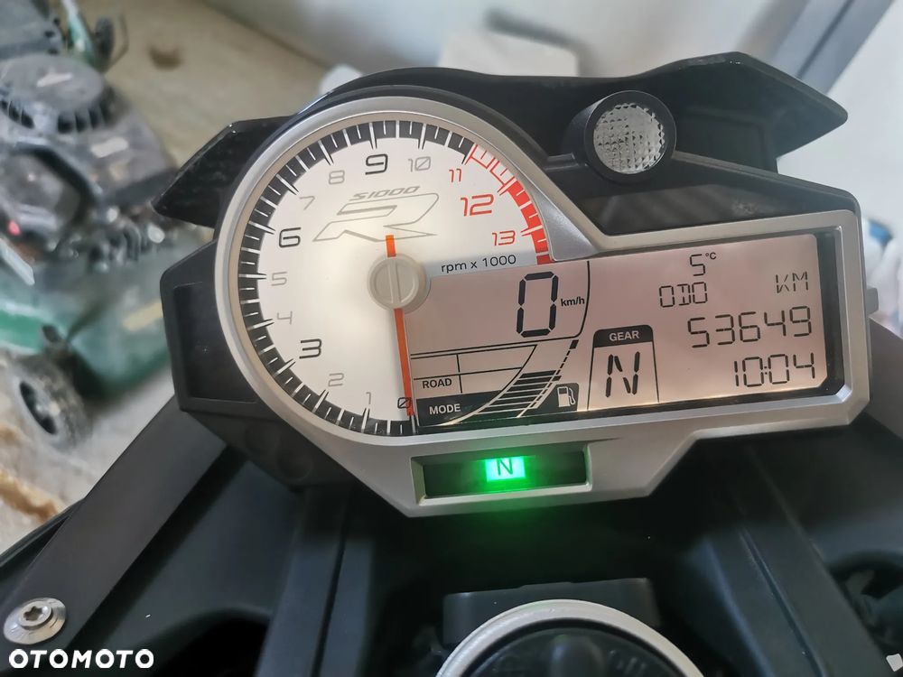 BMW S - 15