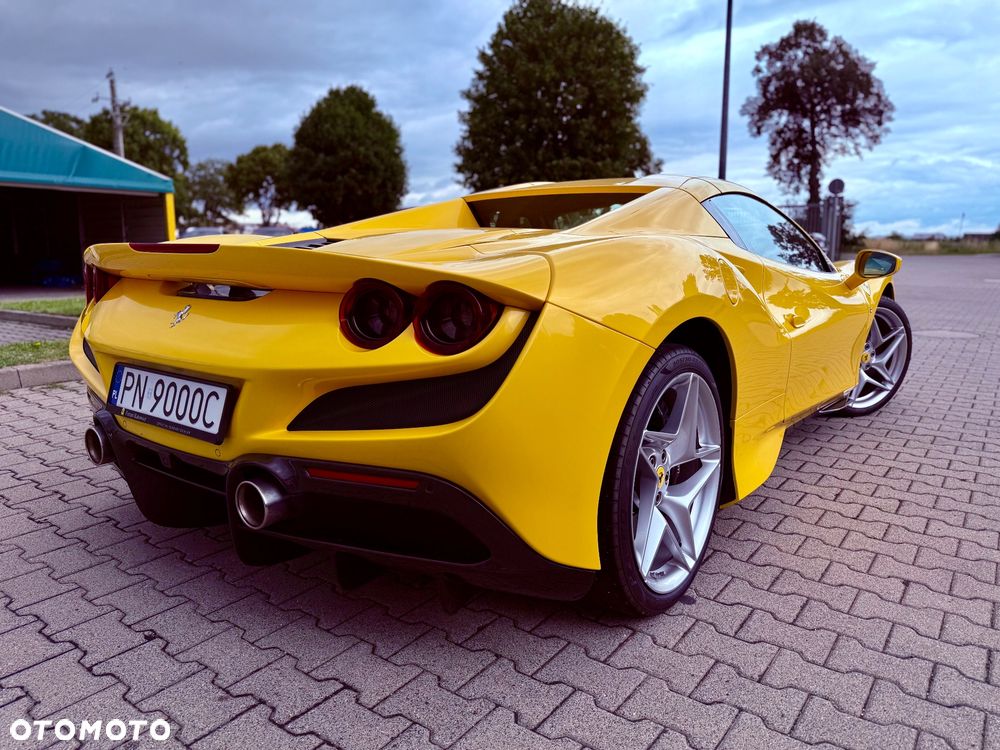 Ferrari F8 Spider - 2
