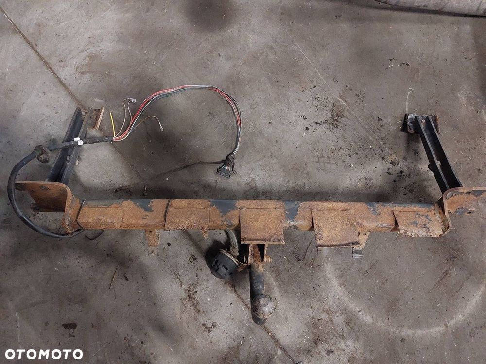 HAK HOLOWNICZY BRAK TABLICZKI OPEL ASTRA H KOMBI - 1