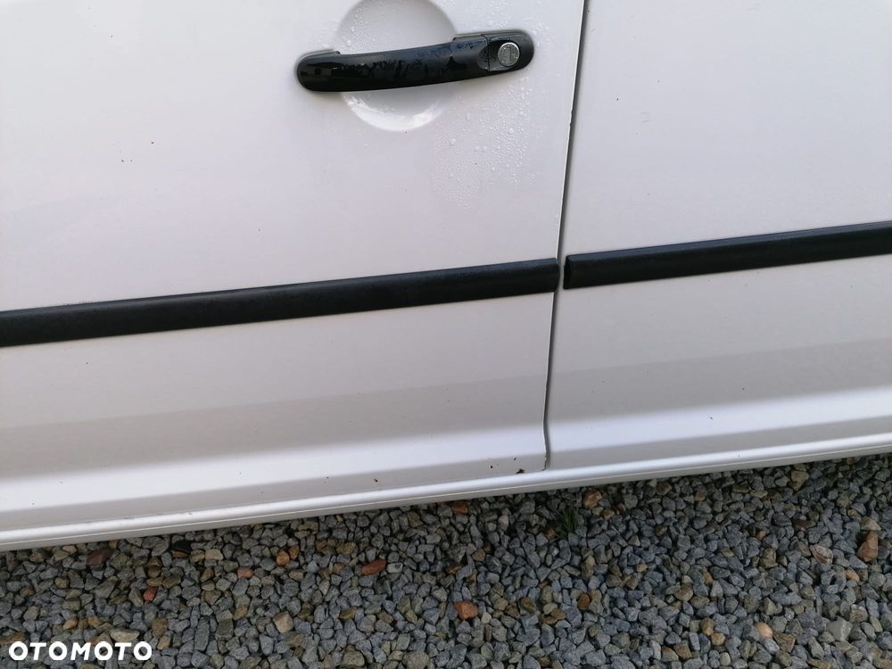 Volkswagen Caddy - 17
