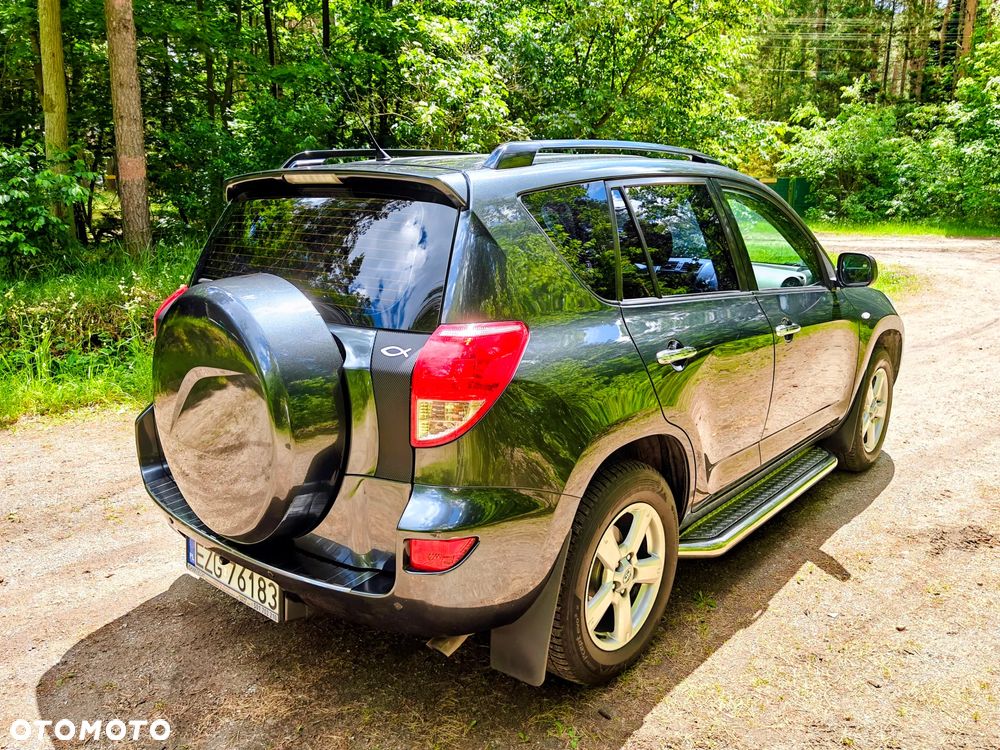 Toyota RAV4 2.0 VVT-i Prestige - 4