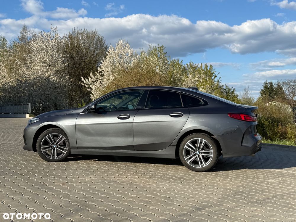 BMW Seria 2 216d Sport Line - 2