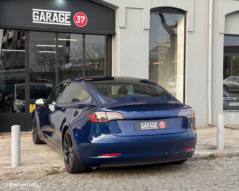 Tesla Model 3 - 6