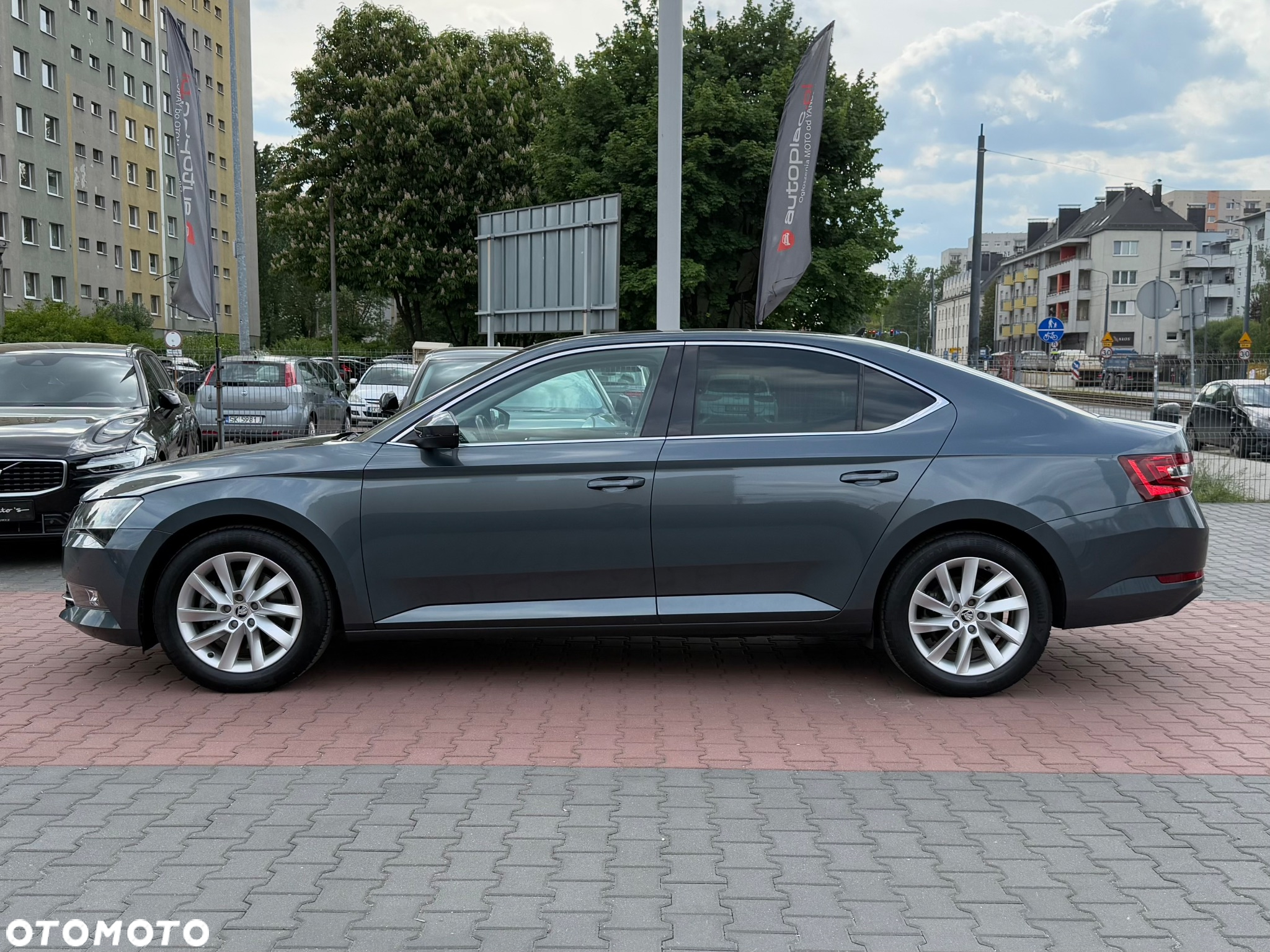 Skoda Superb 1.6 TDI Style DSG - 17