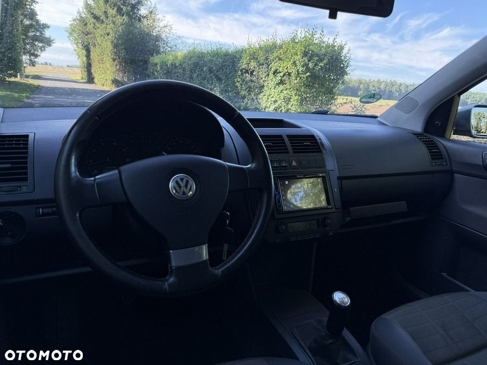 Volkswagen Polo 1.4 16V Comfortline - 33