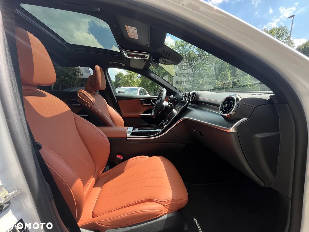 Mercedes-Benz Klasa C 300 4Matic T 9G-TRONIC AMG Line - 37