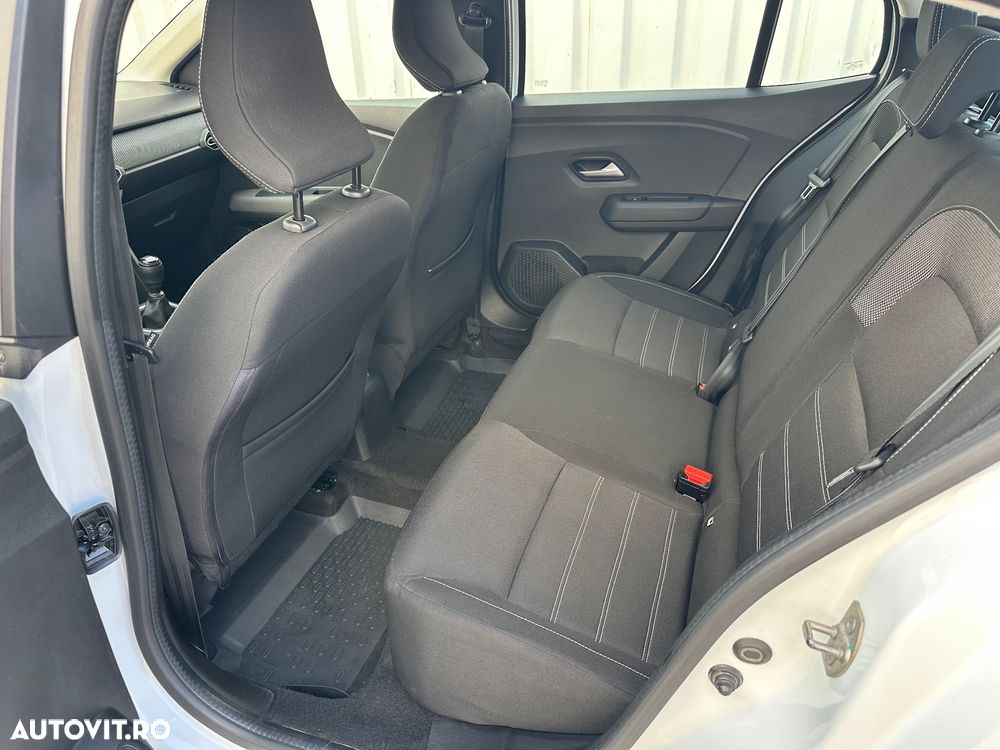 Dacia Logan TCe 90 MT6 Expression - 11