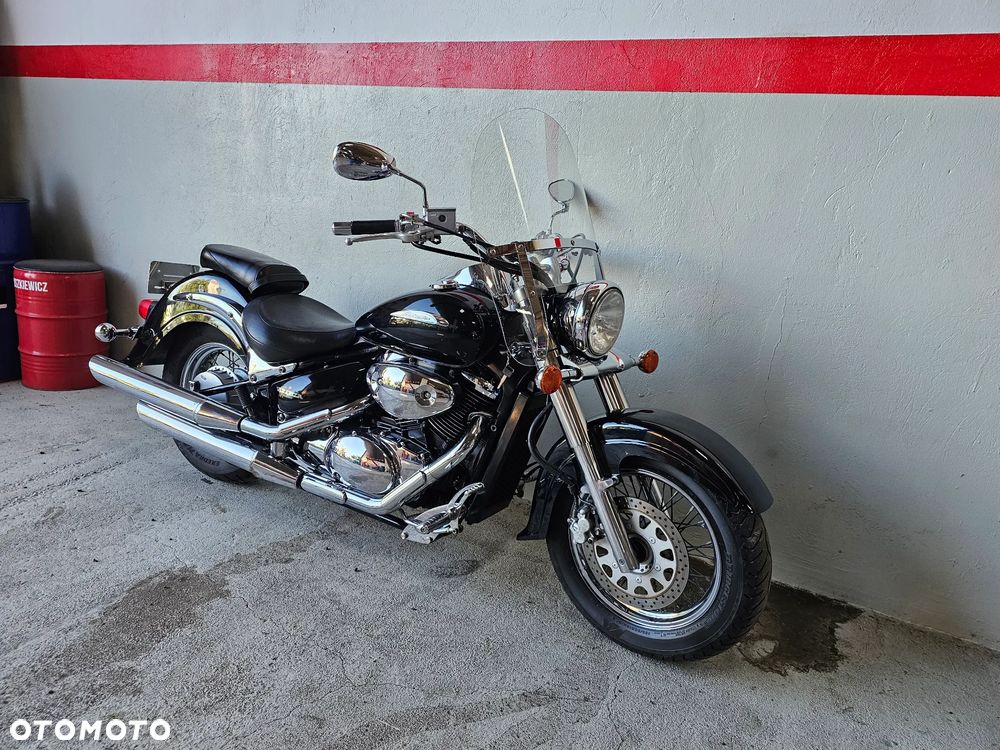 Suzuki VL 800 Volusia - 2