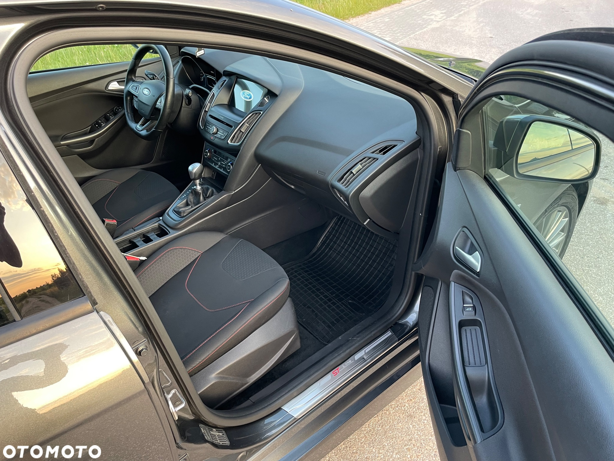 Ford Focus - 21