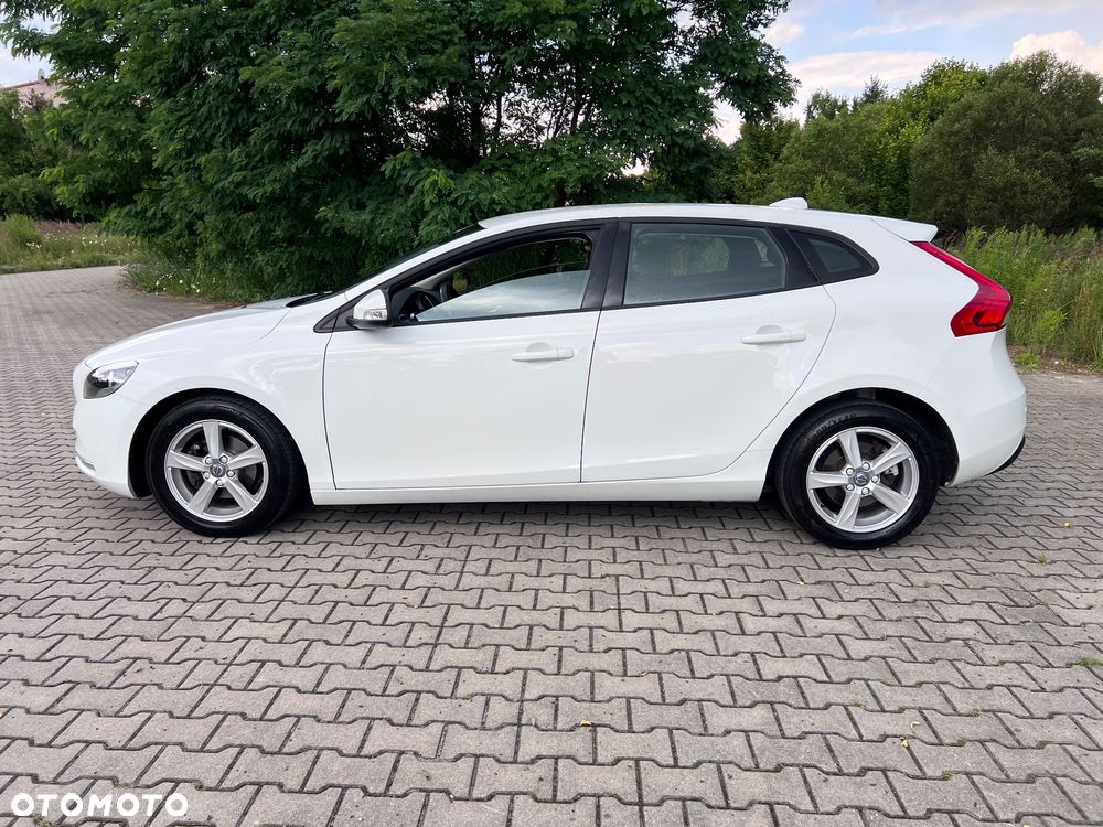 Volvo V40 D2 Kinetic - 11