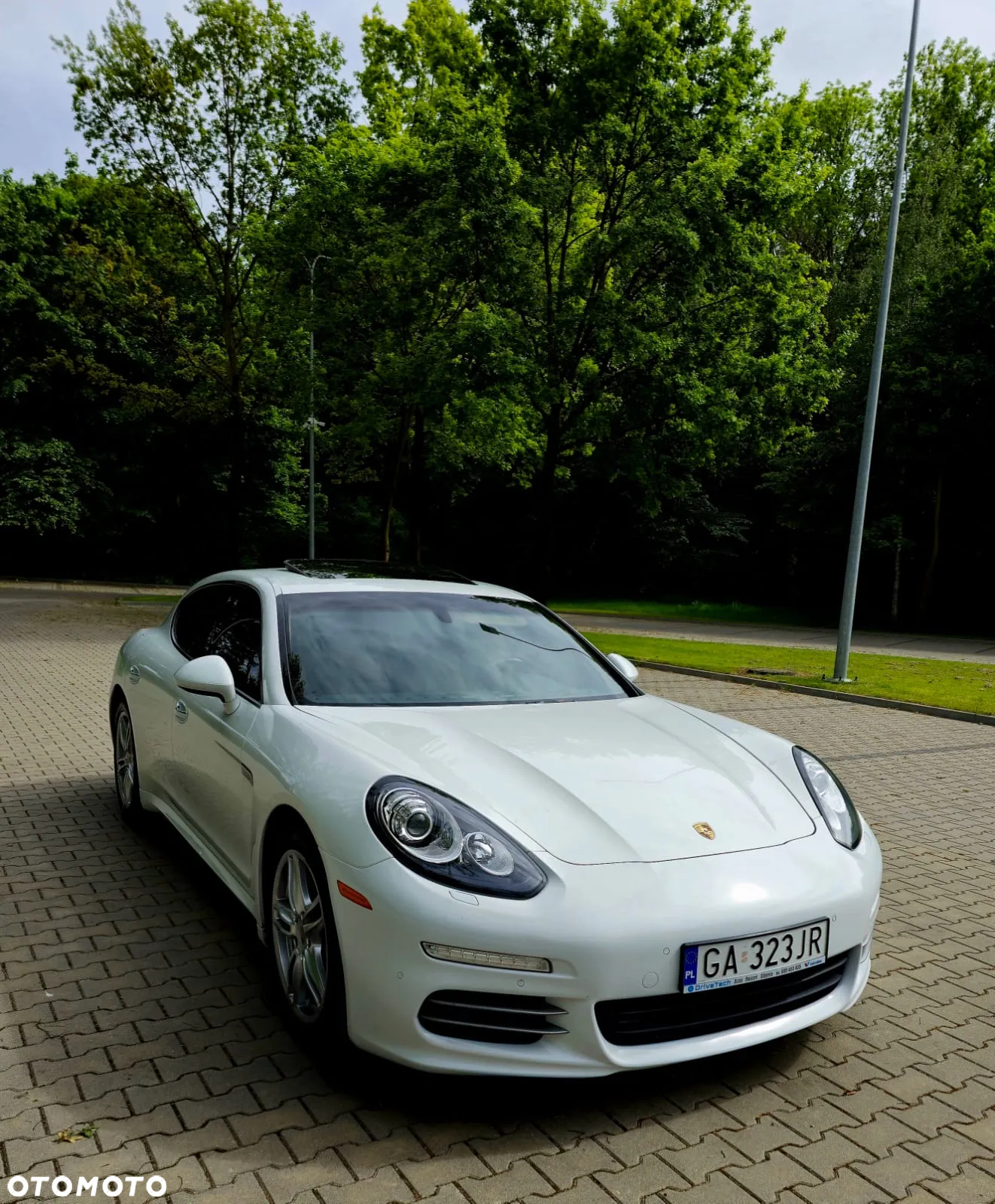 Porsche Panamera 4 PDK Edition - 10