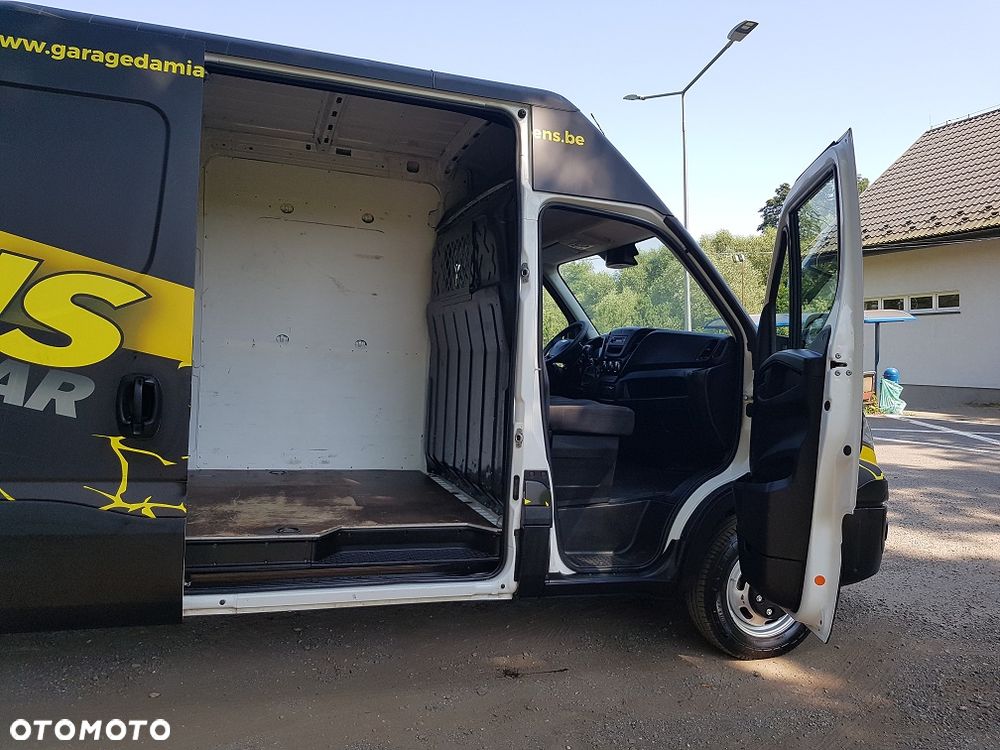Iveco DAILY - 15