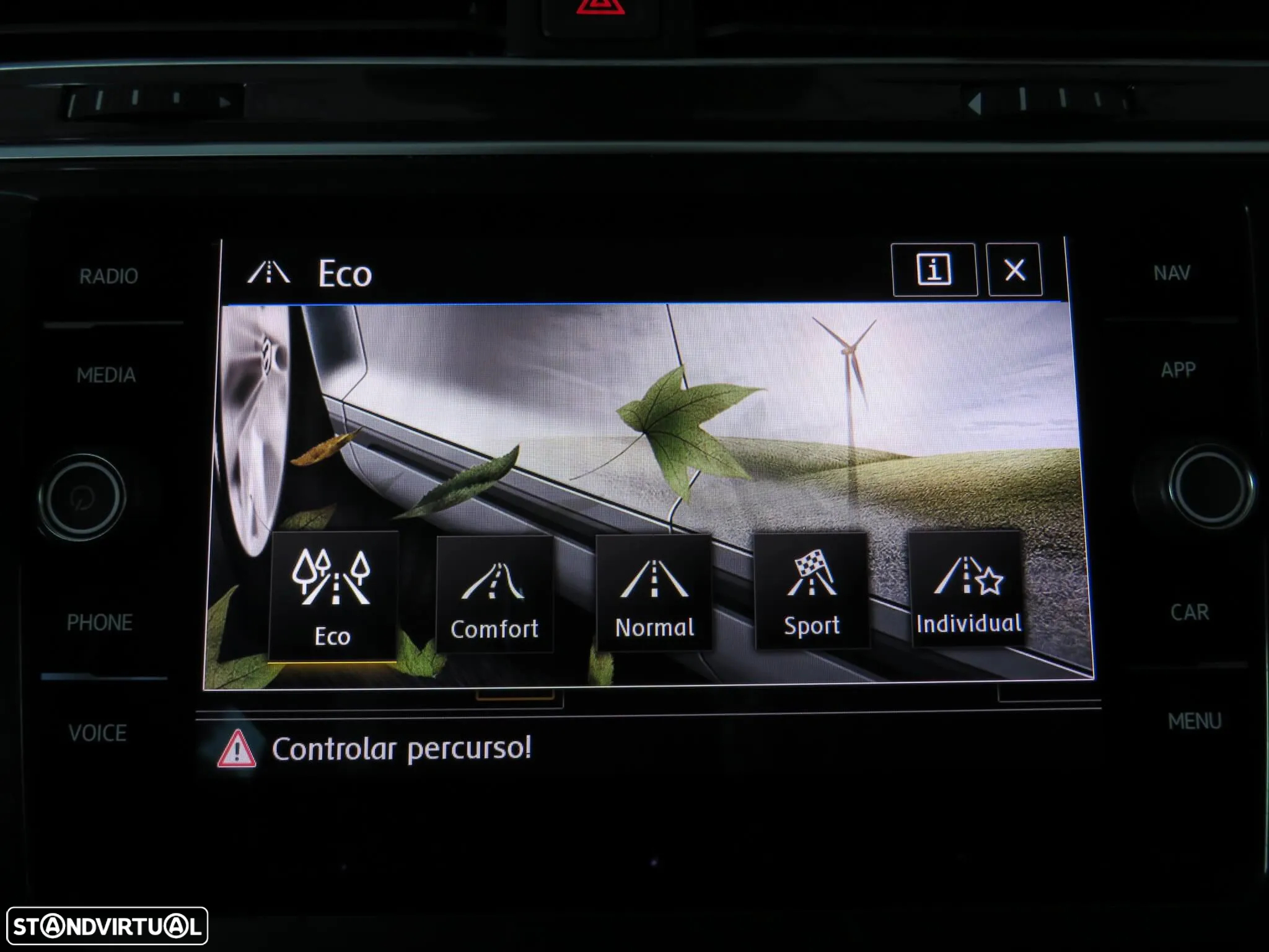 VW Tiguan 2.0 TDI R-Line DSG 4Motion - 34