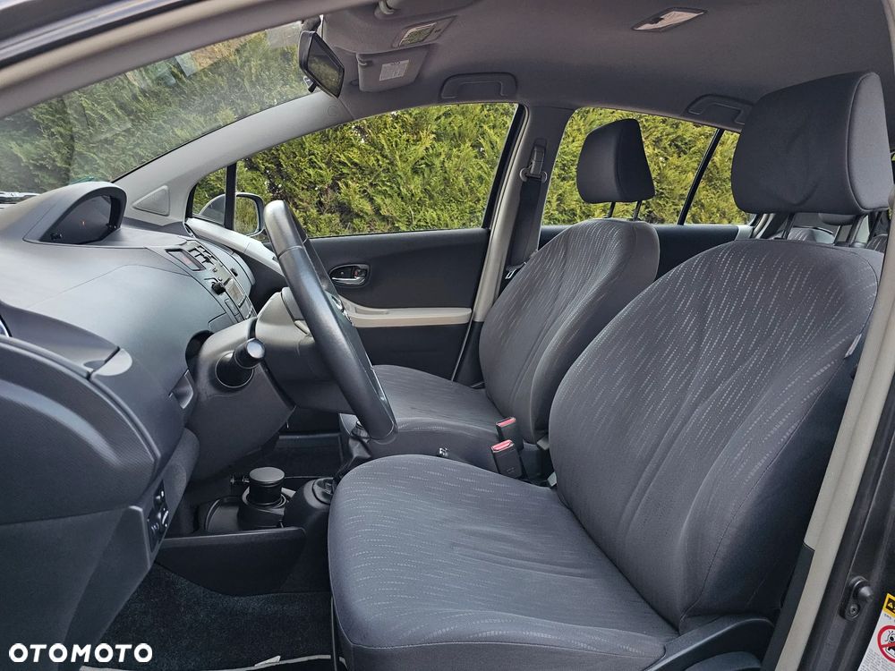 Toyota Yaris 1.33 VVT-i Life - 18