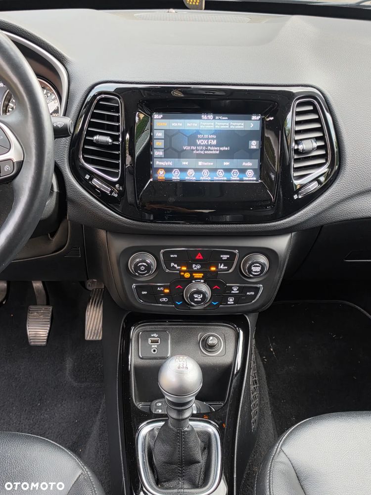 Jeep Compass 1.4 TMair Limited FWD S&S - 34