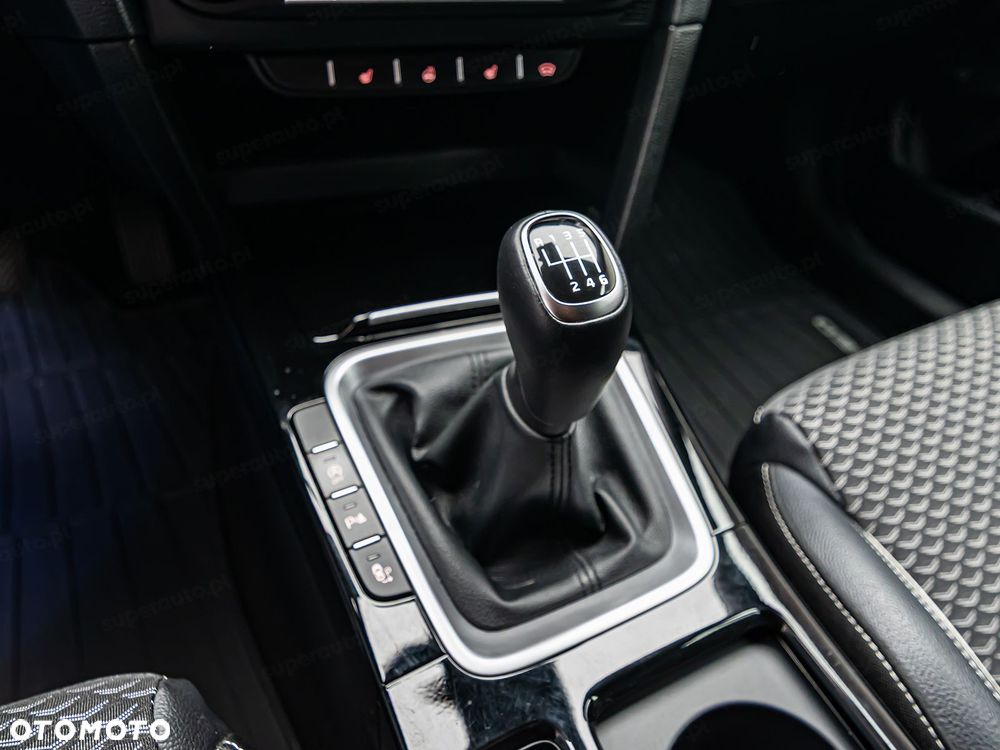 Kia XCeed 1.5 T-GDI Business Line - 21