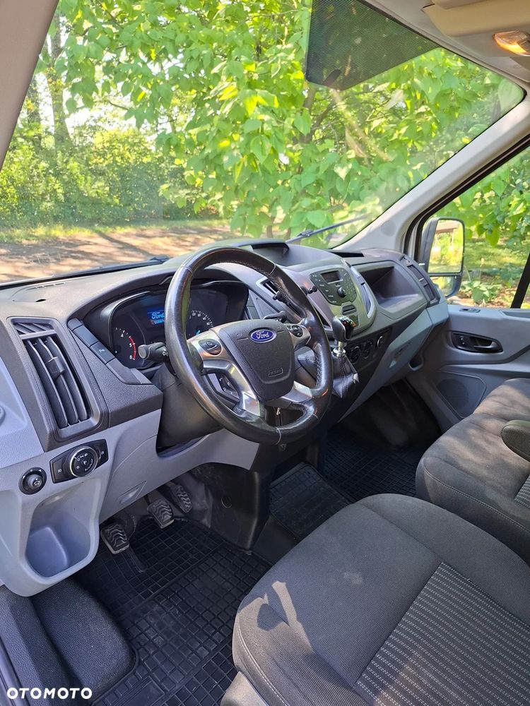 Ford Transit - 11