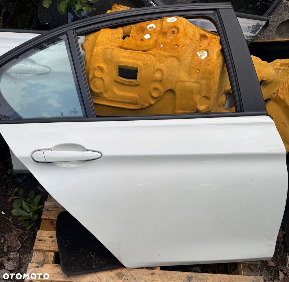 bmw f30 drzwi prawe tylne a300 - 1