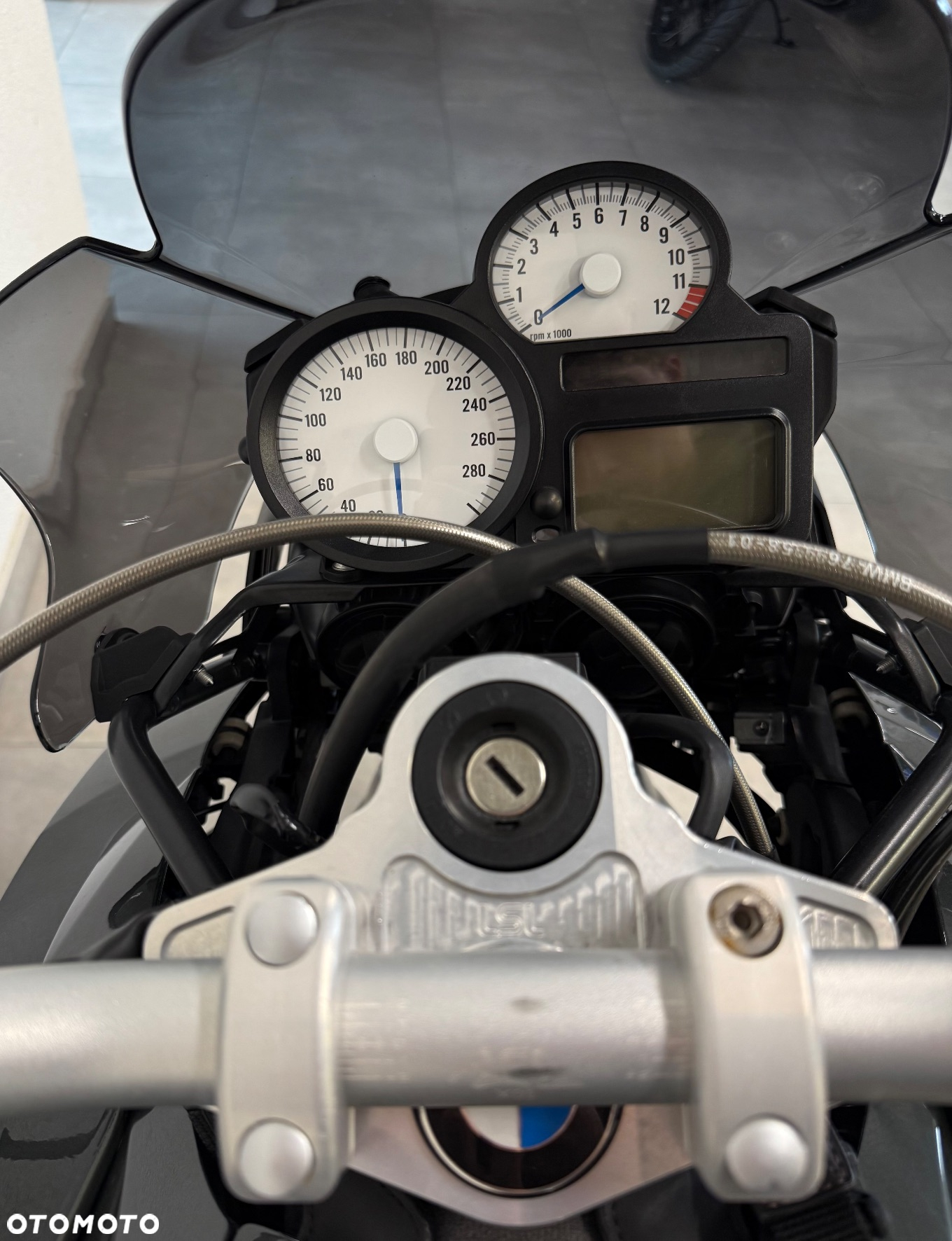 BMW K - 8