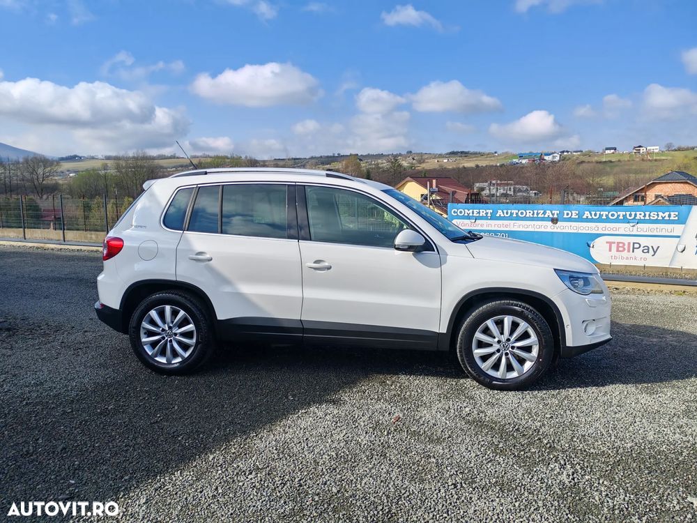 Volkswagen Tiguan 2.0 TDI DPF BlueMotion Technology Sport & Style - 3