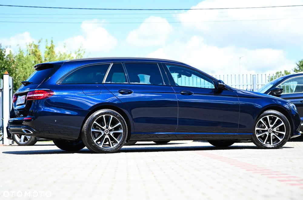 Mercedes-Benz Klasa E 220 d 9G-TRONIC Night Edition - 37