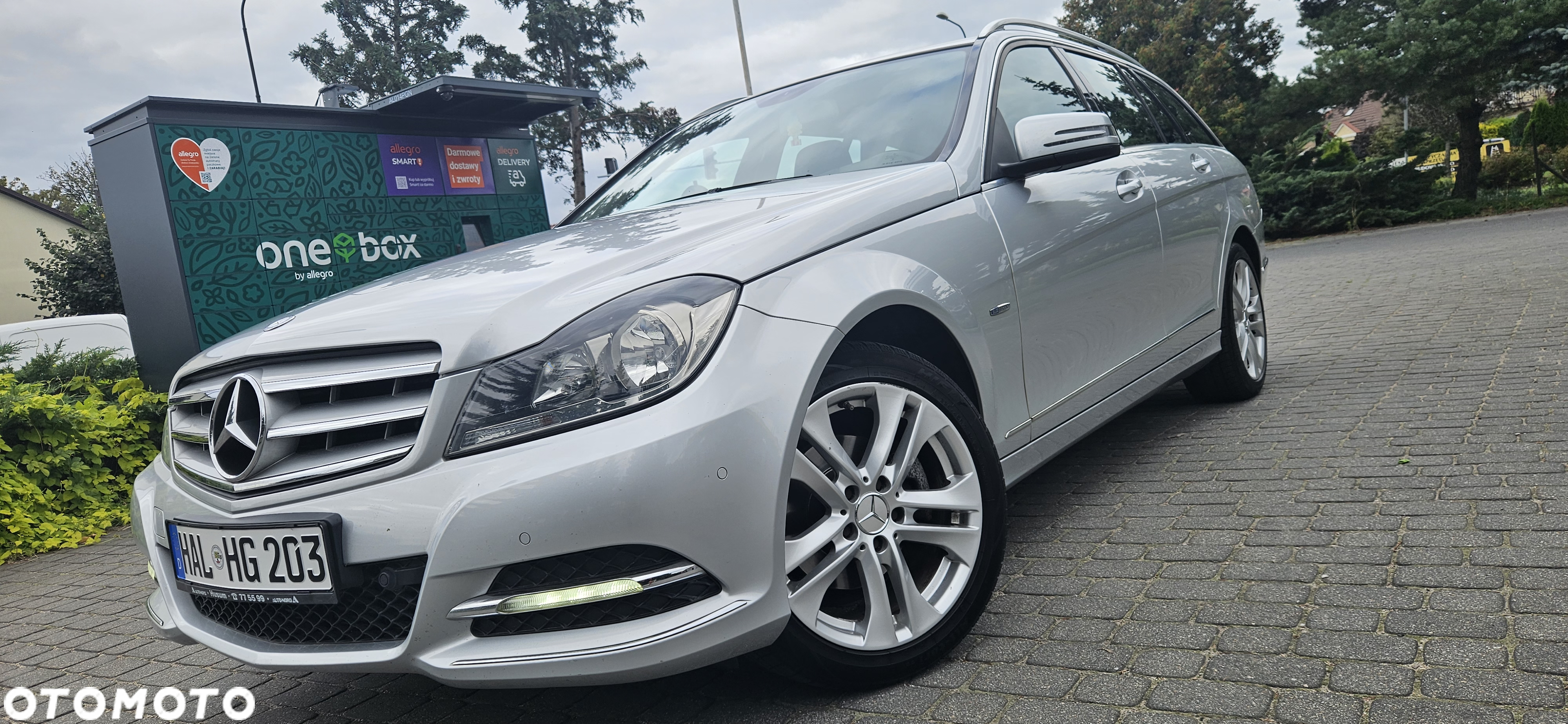 Mercedes-Benz Klasa C 180 T CGI Automatik BlueEFFICIENCY Avantgarde - 7