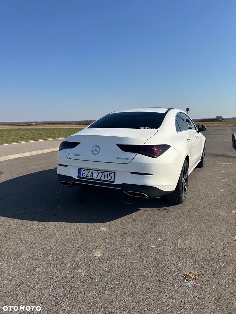 Mercedes-Benz CLA 250 4Matic 7G-DCT - 7