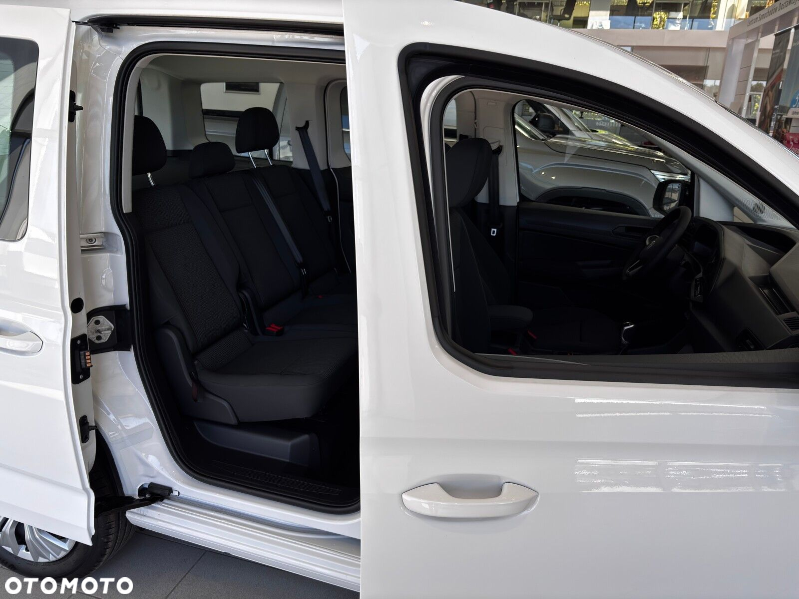 Volkswagen Caddy 2.0 TDI 102 KM 6-bm 5m - 18