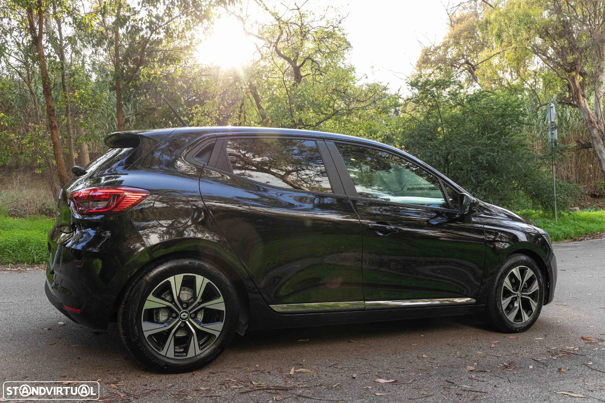 Renault Clio 1.5 Blue dCi Evolution - 4