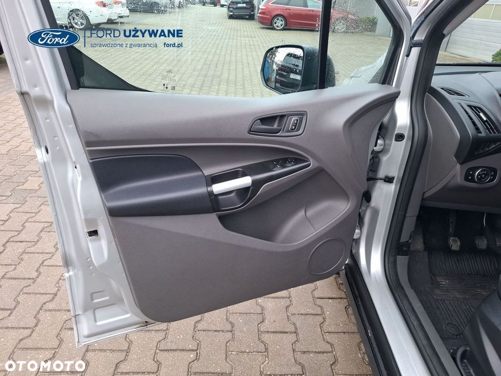 Ford Transit Connect - 22