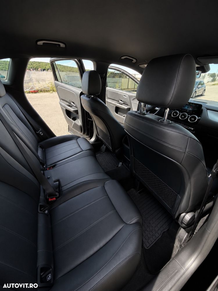 Mercedes-Benz GLA 180 d Aut. - 5