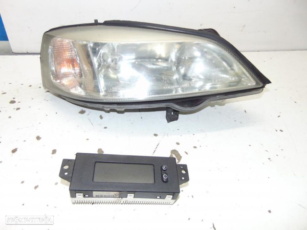 Opel Astra H 2002 farol