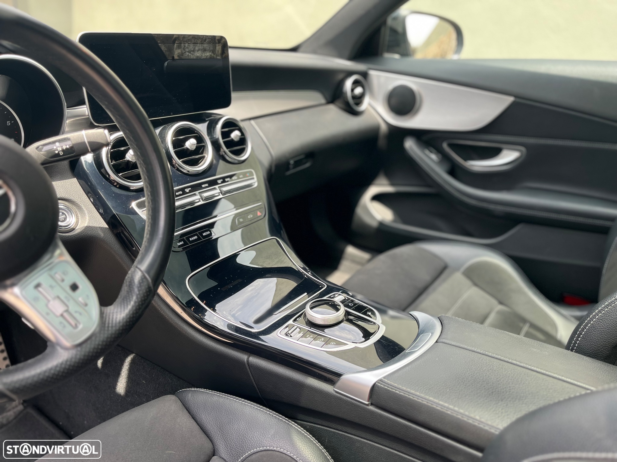 Mercedes-Benz C 220 d AMG Line - 2
