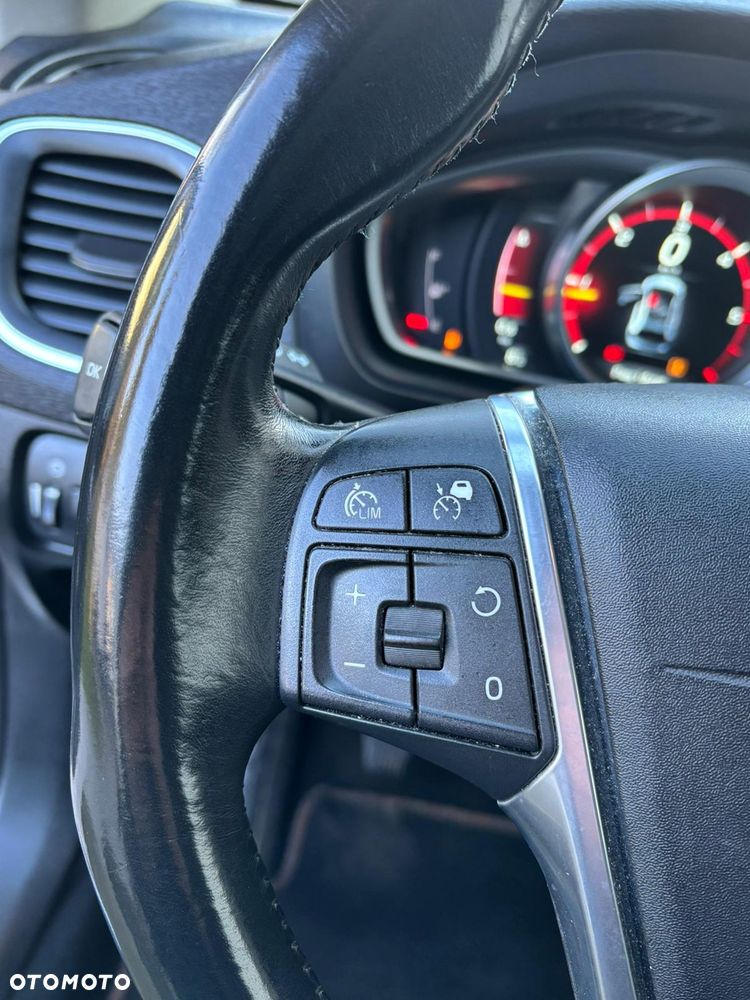 Volvo V40 D4 Drive-E Ocean Race - 18