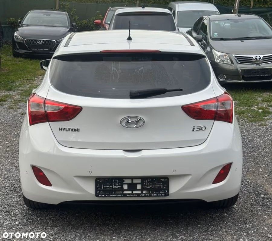 Hyundai i30 1.6 CRDi Style - 10