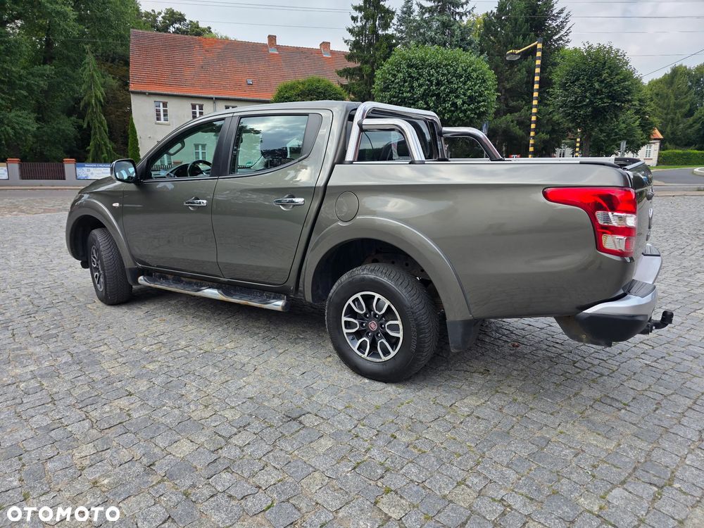 Fiat Fullback 2.4 MJ DC LX Silver + - 3