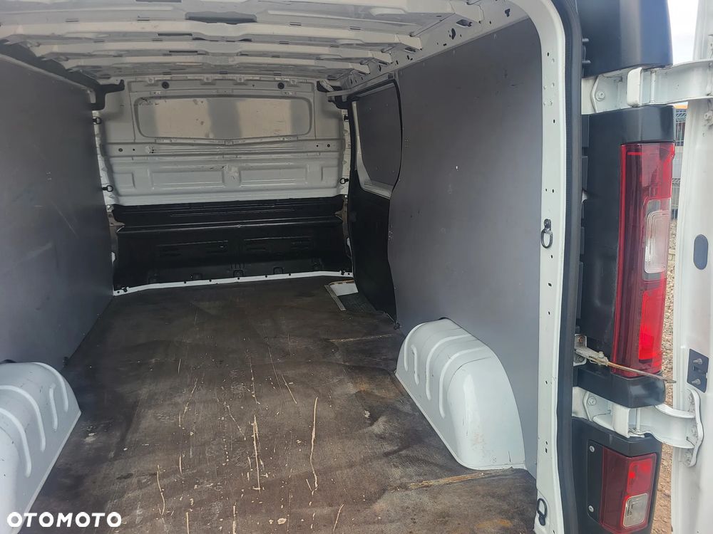Opel Vivaro - 30
