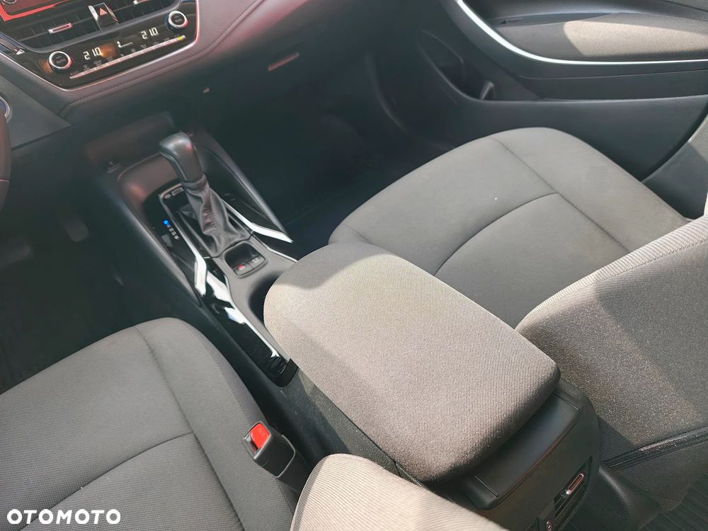 Toyota Corolla 1.8 Hybrid Comfort - 22